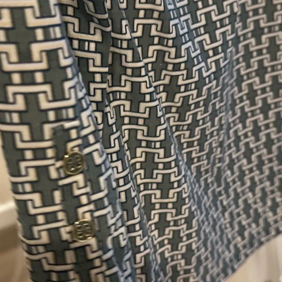 Liz Claiborne, small sage green New with tag T-shirt top - Picture 10 of 10